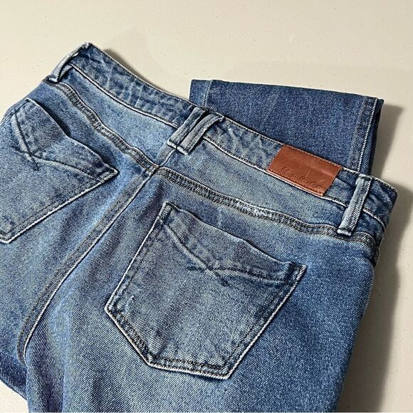 Unpublished BOBBIE Slouchy Distressed Step-Dad Jean in Mood - Picture 11 of 15